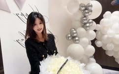 12呦女洗澡自拍视频